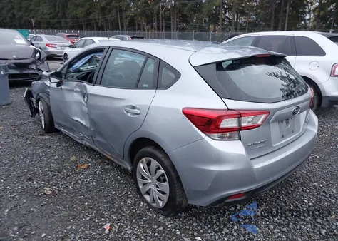 2018 Subaru Impreza 2.0I z USA, uszkodzony, nr VIN 4S3GTAA62J3702738